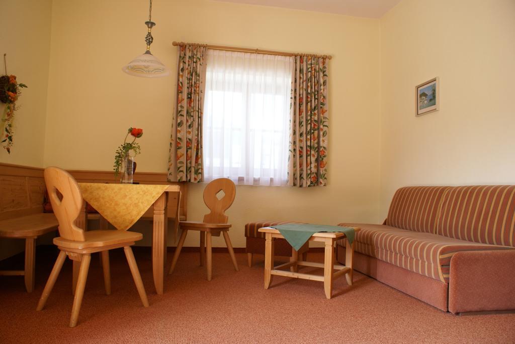 Hotel Zum Goldenen Loewen Biberwier Rom bilde