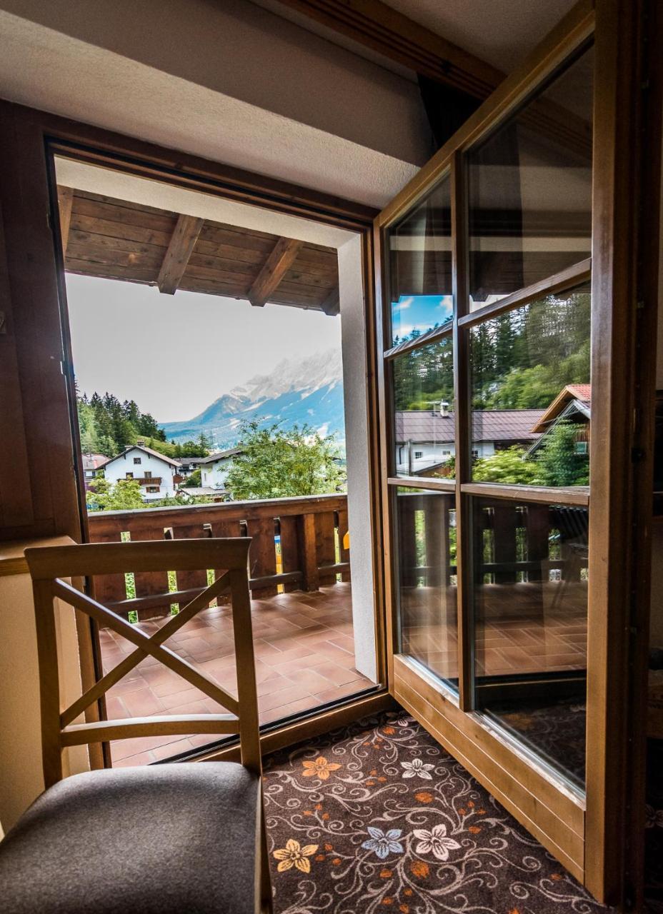 Hotel Zum Goldenen Loewen Biberwier Eksteriør bilde